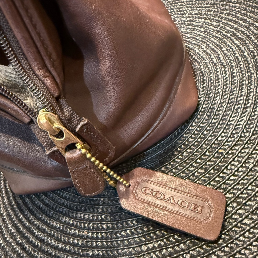 Vintage Coach Brown Leather Men's toiletry Bag